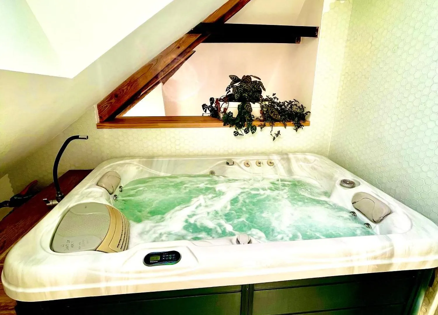 Appartamento Nid Douillet Sous Les Toits Avec Jacuzzi Bagnères-de-Bigorre 0*,