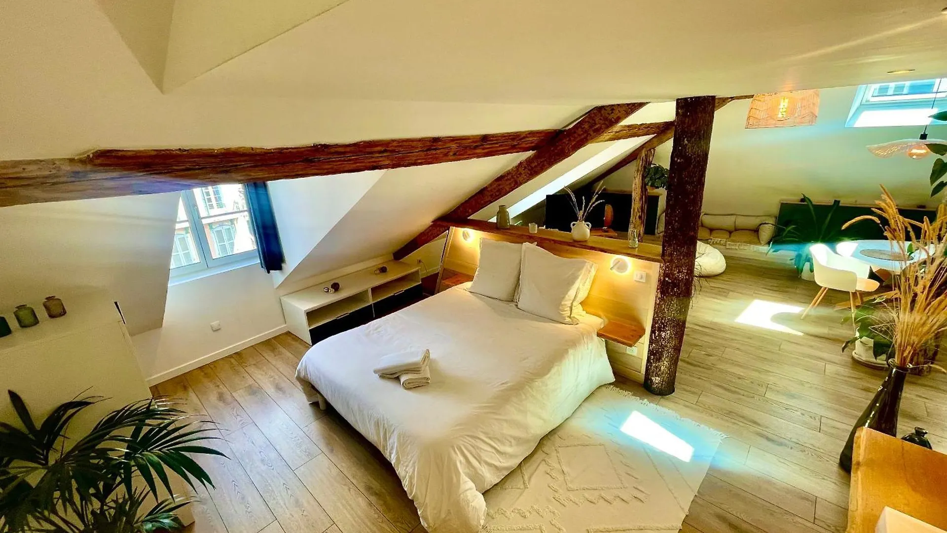 Appartamento Nid Douillet Sous Les Toits Avec Jacuzzi Bagnères-de-Bigorre